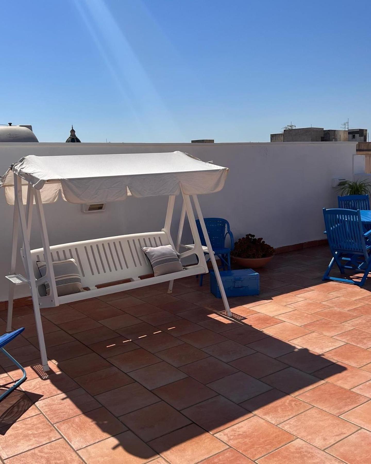 Attico Vista Mare Trapani Apartamento Exterior foto