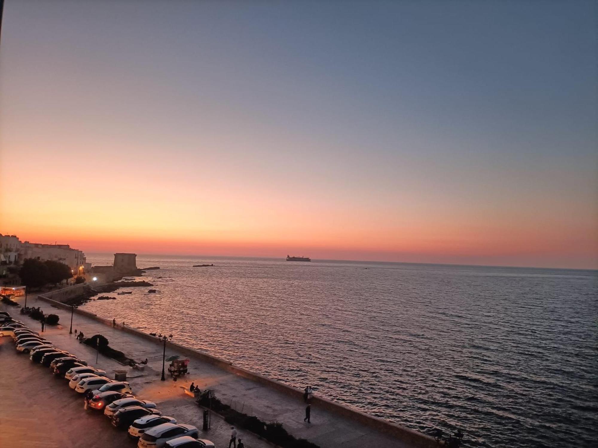 Attico Vista Mare Trapani Apartamento Exterior foto